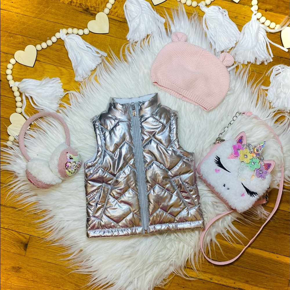 Sell with the GAP pink hat (18-24months)